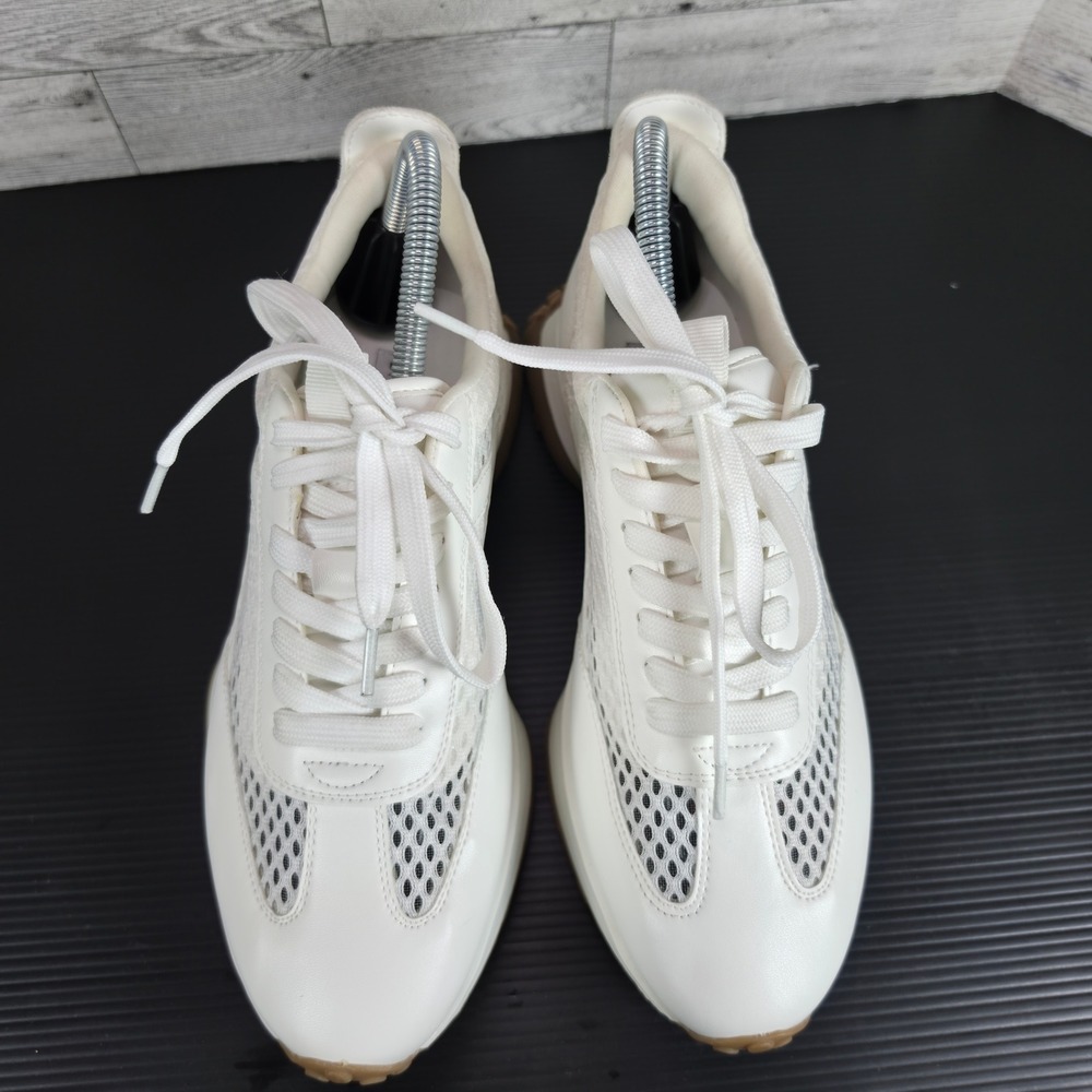 Steve Madden Sneakers Lace Up Sporty Athleisure Gum Sole Size 9 - Picture 3 of 13